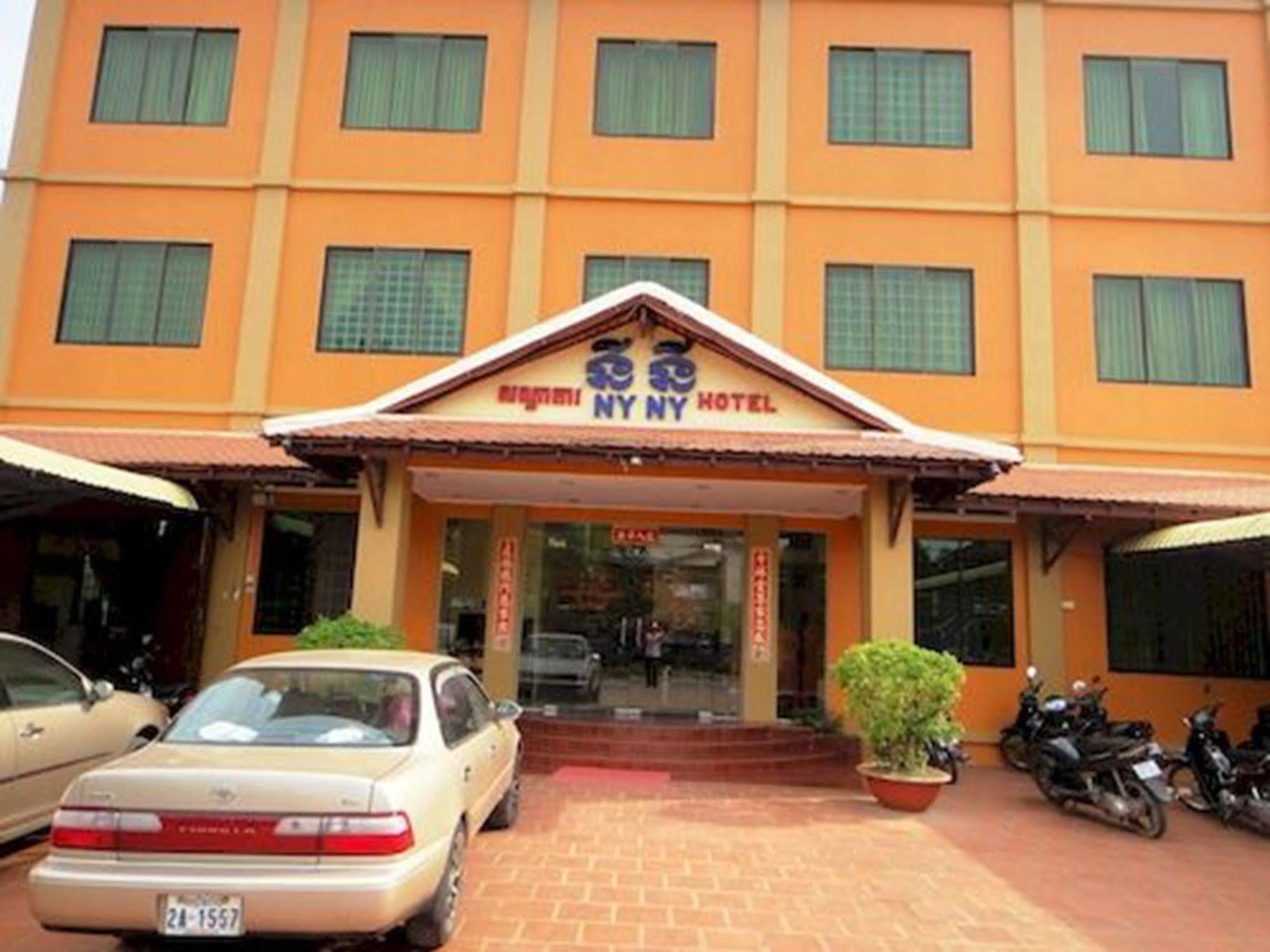 קמפוט Nyny Hotel מראה חיצוני תמונה